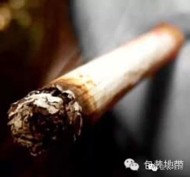 造纸厂火灾：原因竟是货车司机未掐灭的烟头